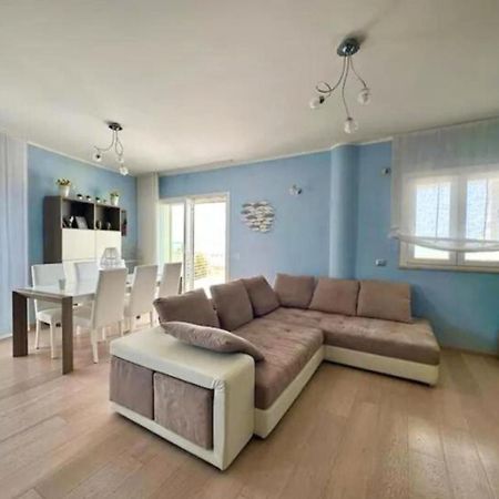Sigis House - Independent Apartment Sea View Фьюмичино Экстерьер фото