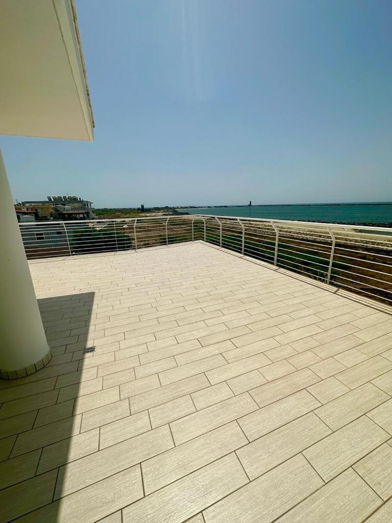 Sigis House - Independent Apartment Sea View Фьюмичино Экстерьер фото
